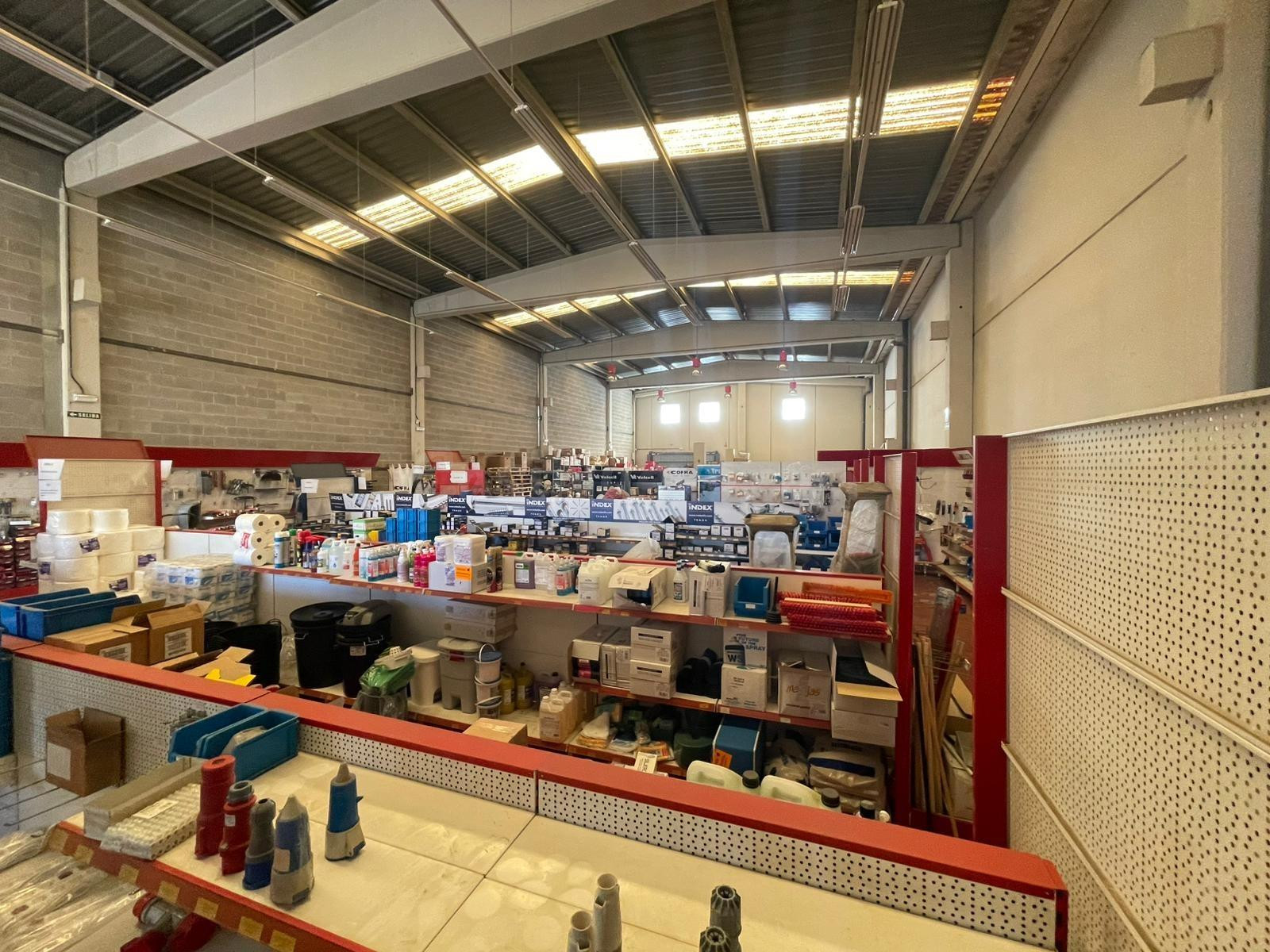Nave industrial en venta en zona estratégica de La Pobla de  - foto 5