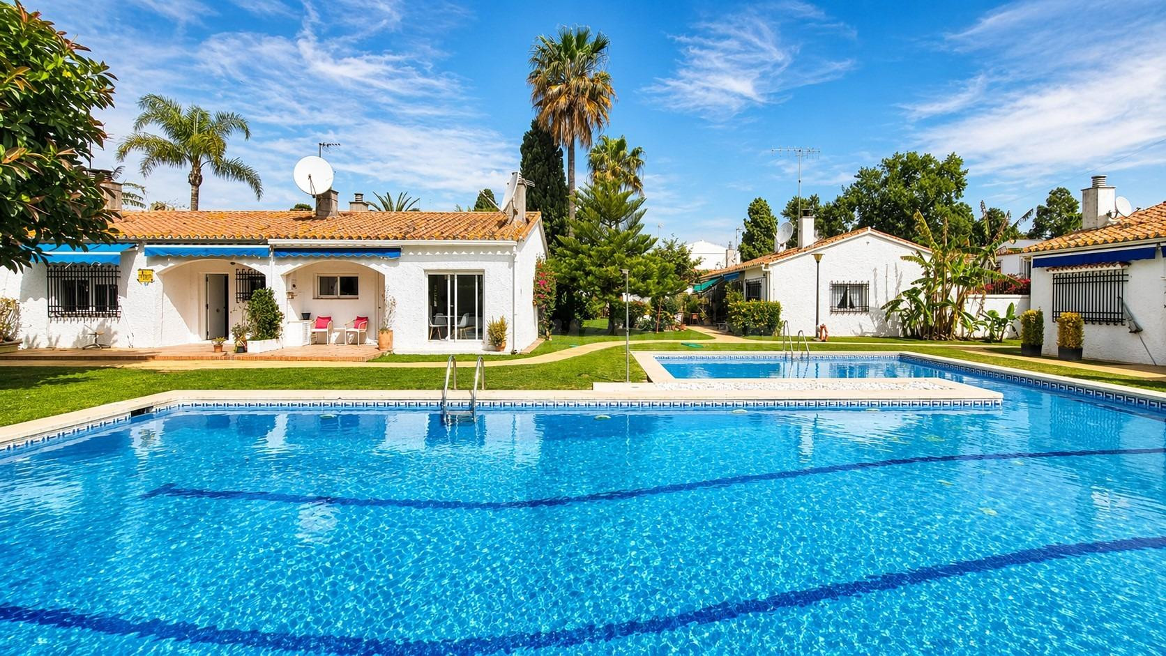 Chalet en las Petunias, cerca del paseo maritimo