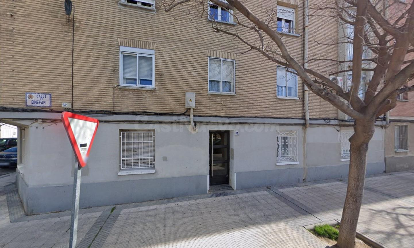 Se vende piso OKUPA en Calle Binefar 14 de Zaragoza (Zaragoz - foto 2