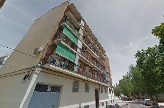 SE VENDE piso OKUPA en C Estroncio 17 de Madrid - foto 2