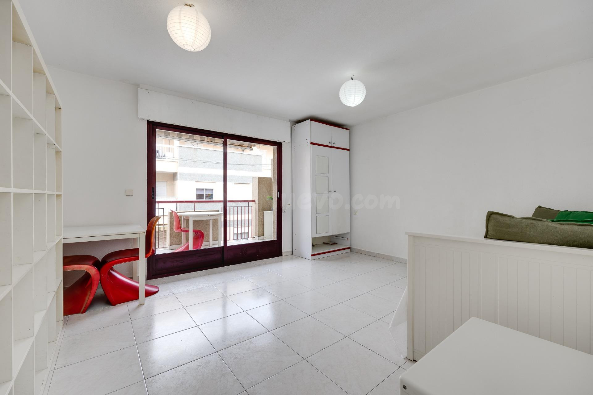 Gran estudio en zona Avenida Habaneras, Torrevieja - foto 3