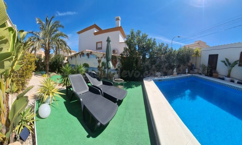 CHALET DE 3 DORMITORIOS Y 2 BAÑOS EN SAN MIGUEL DE SALINAS ( - foto 3