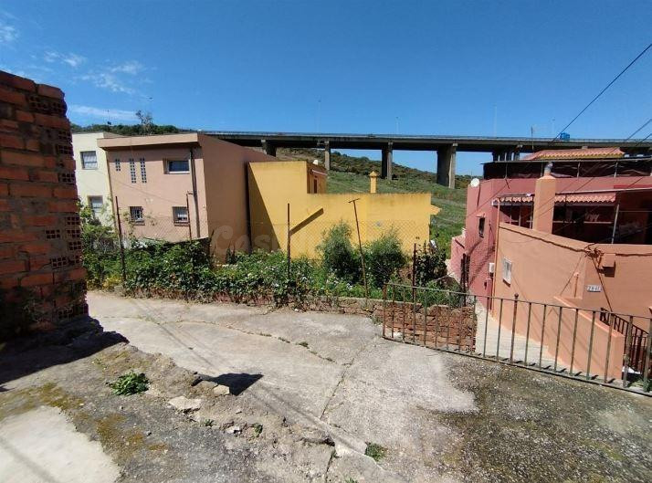 SE VENDE casa adosada OKUPA en C Calle Andalucía 294 de Alg - foto 3