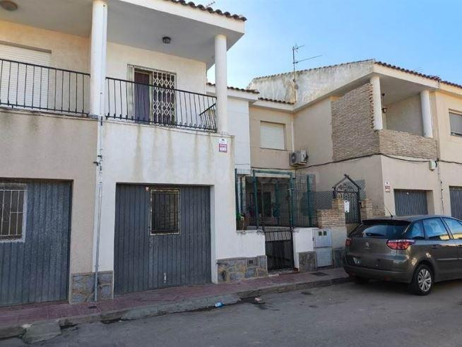 SE VENDE casa adosada OKUPA en C Rio Nalón 14 de Torre-Pach - foto 4