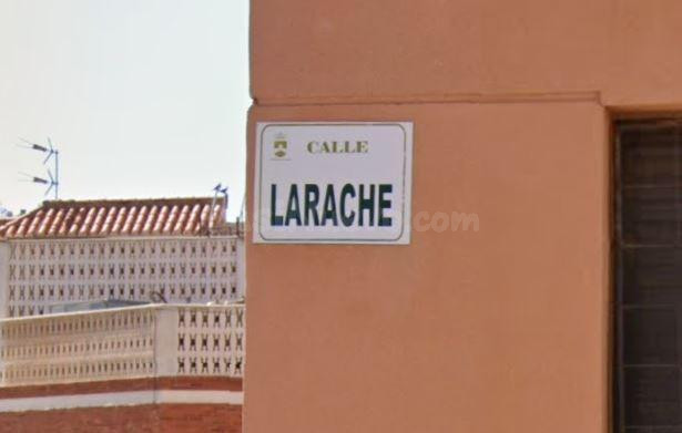 SE VENDE piso OKUPA en C Larache 23 de Roquetas de Mar - foto 3