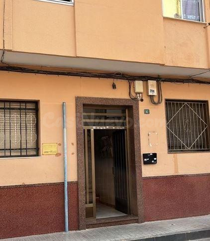 SE VENDE piso OKUPA en C TIRANT LO BLANC 4 de Novelda - foto 3