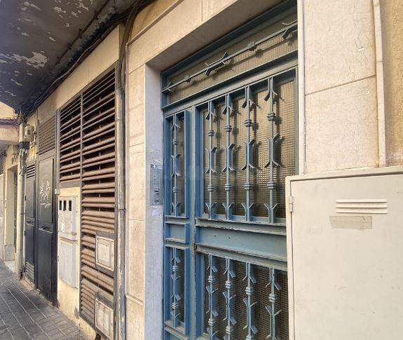 SE VENDE piso OKUPA en C HUMILLADERO 3 de Almería - foto 4