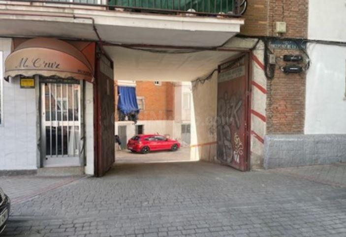 SE VENDE local comercial OKUPA en C CONCEPCION DE LA OLIVA 1 - foto 4