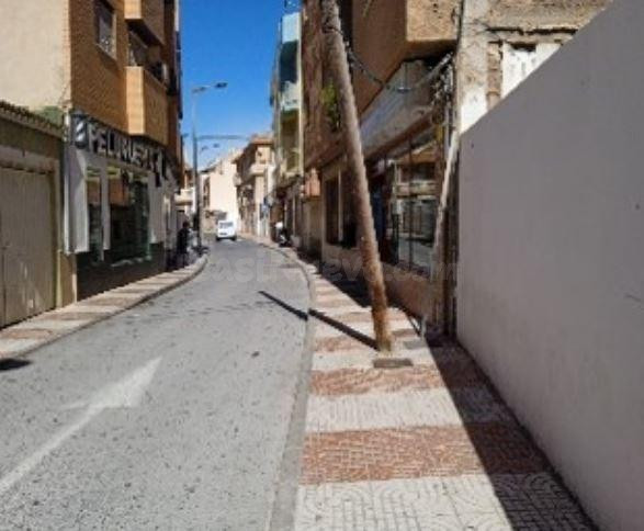 SE VENDE piso OKUPA en C Escalinata de Almería - foto 3