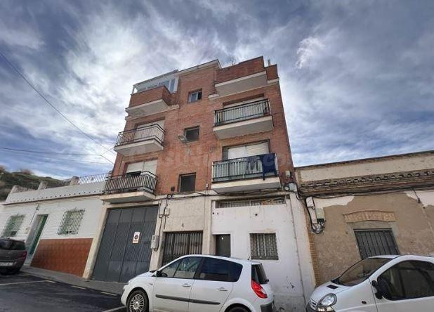 SE VENDE piso OKUPA en C Tharsis de Huelva - foto 4
