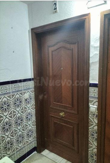 SE VENDE piso OKUPA en C Godoy De de Sanlúcar de Barrameda - foto 2
