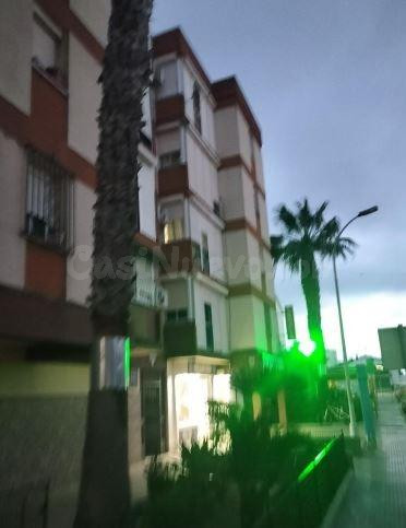 SE VENDE piso OKUPA en C Godoy De de Sanlúcar de Barrameda - foto 3