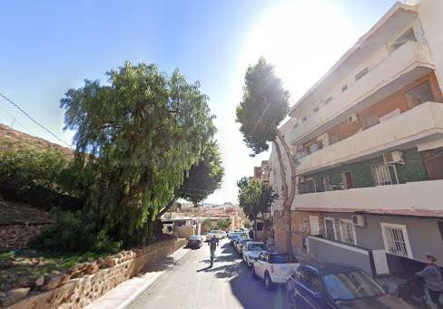SE VENDE piso OKUPA en C Revda Madre M Micaela 81 de Almerí - foto 3