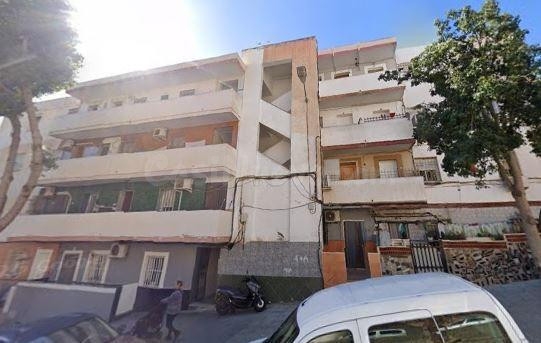 SE VENDE piso OKUPA en C Revda Madre M Micaela 81 de Almerí - foto 4