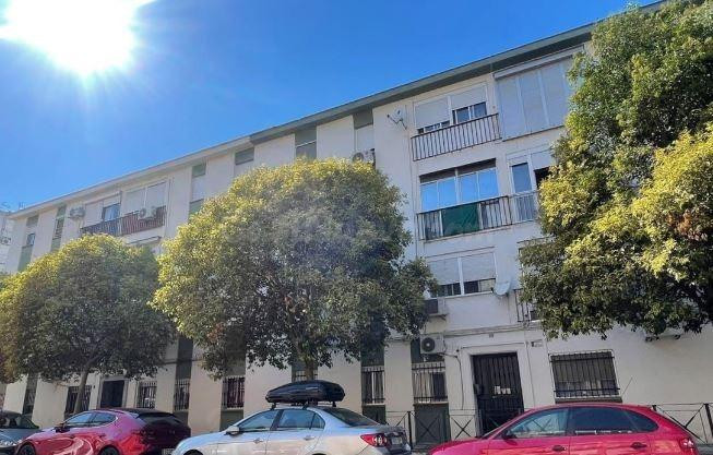 SE VENDE piso OKUPA en C Legion EspaÑ±ola 13 de Huelva - foto 2
