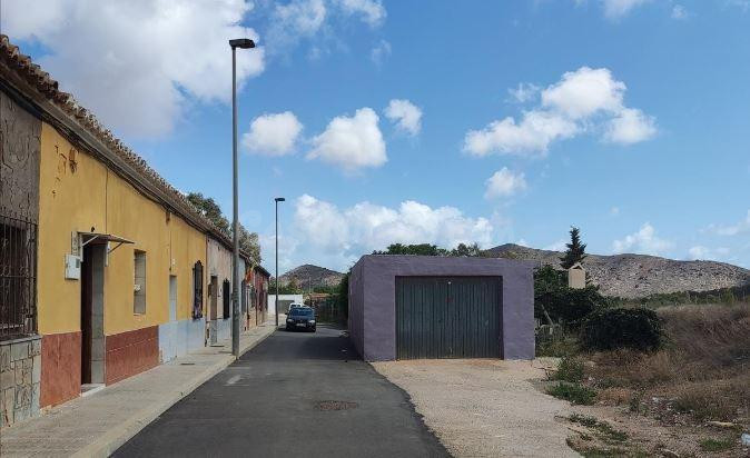 SE VENDE casa adosada OKUPA en C Dato - Llano Del Beal 10 de - foto 3
