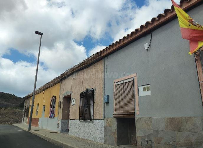 SE VENDE casa adosada OKUPA en C Dato - Llano Del Beal 10 de - foto 4