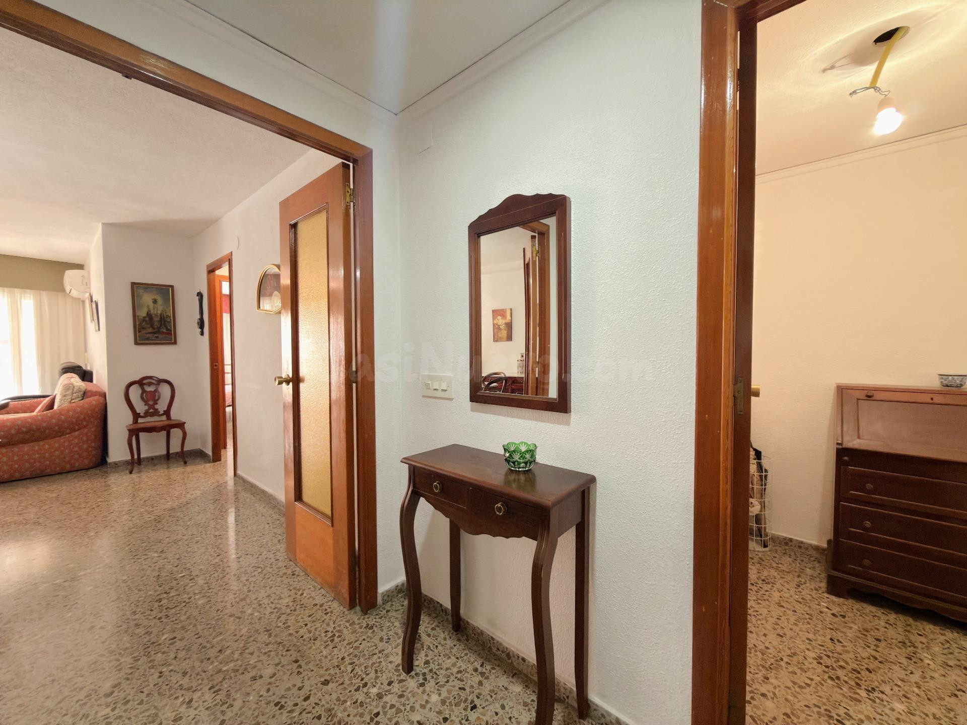 AMPLIA VIVIENDA EN EL CORAZÓN DE GANDÍA – ZONA PRADO - foto 2