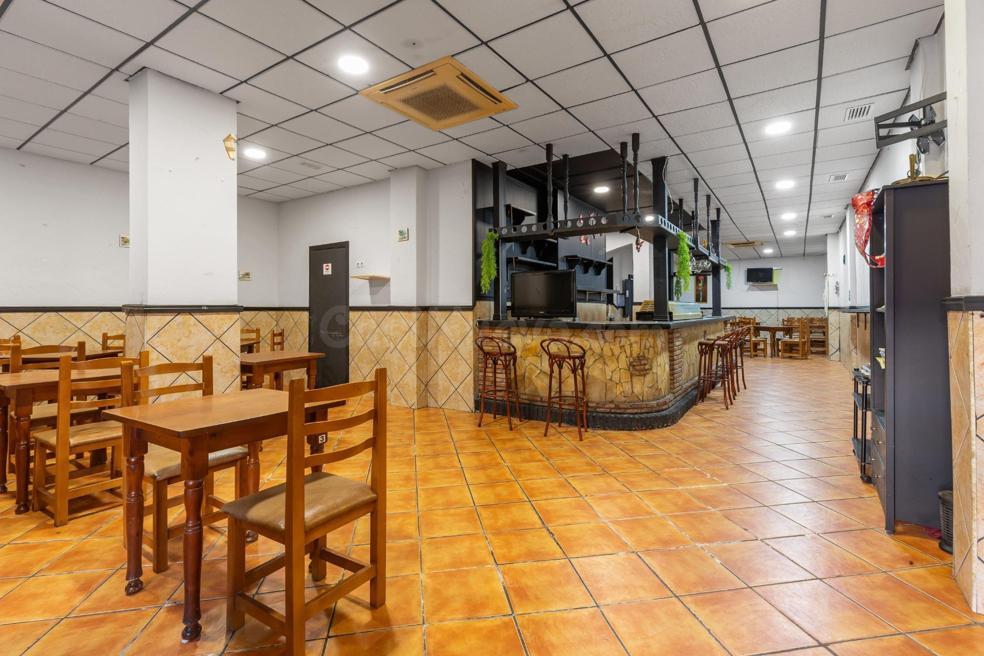 Local en Torrevieja Centro – Excelente Oportunidad de Invers - foto 4