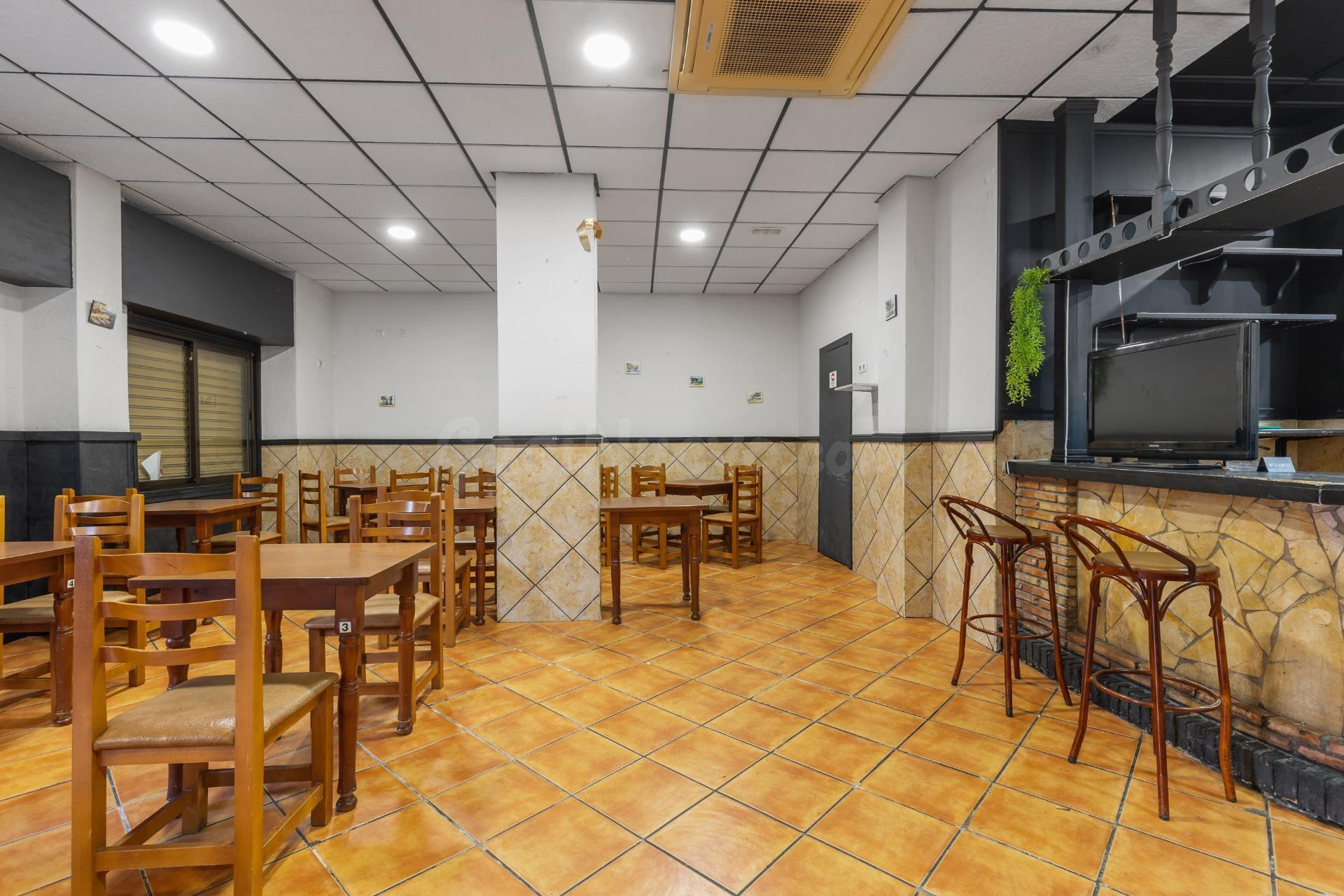 Local en Torrevieja Centro – Excelente Oportunidad de Invers - foto 5