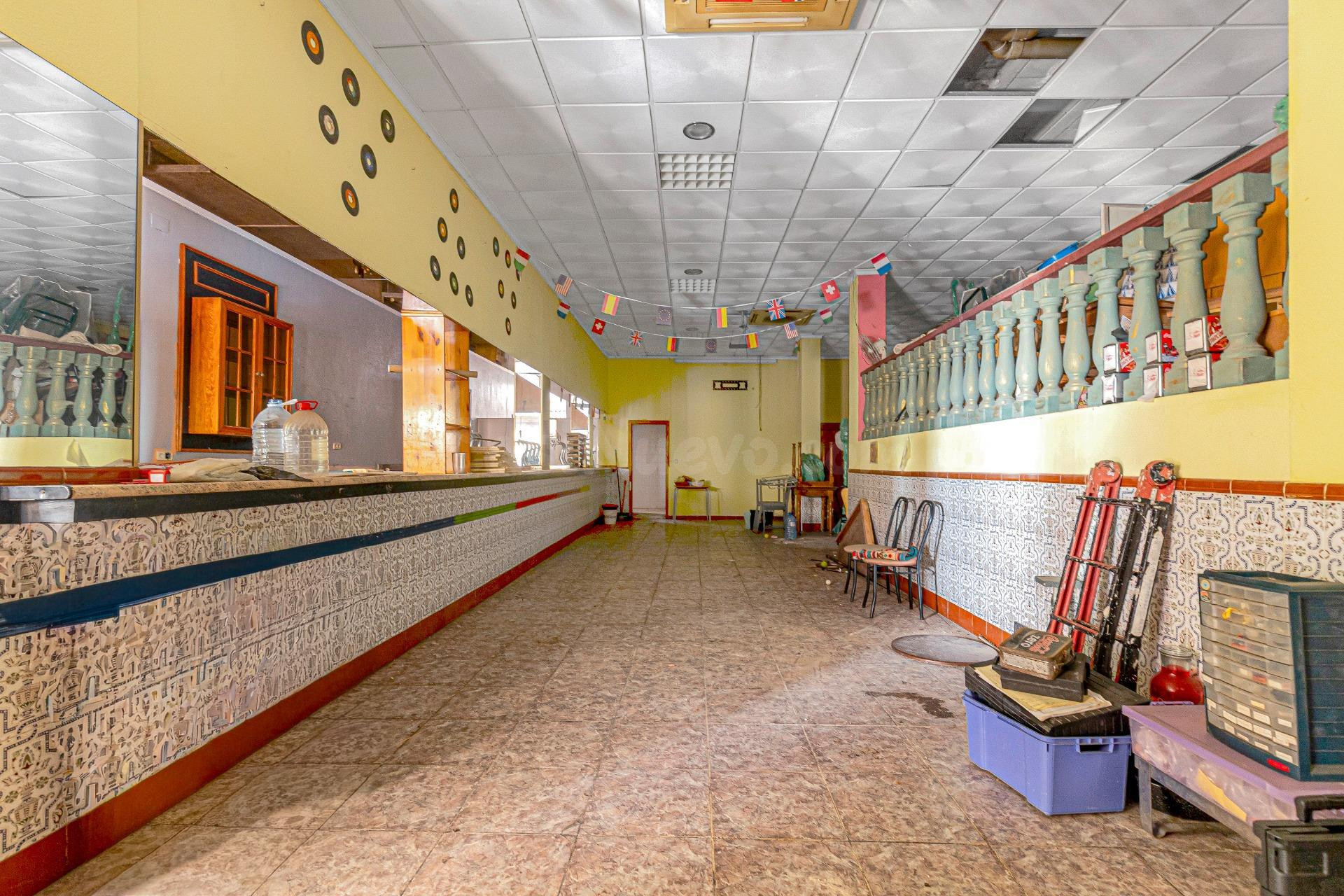 Local en Playa del Cura – Gran Oportunidad de Inversión en T - foto 4