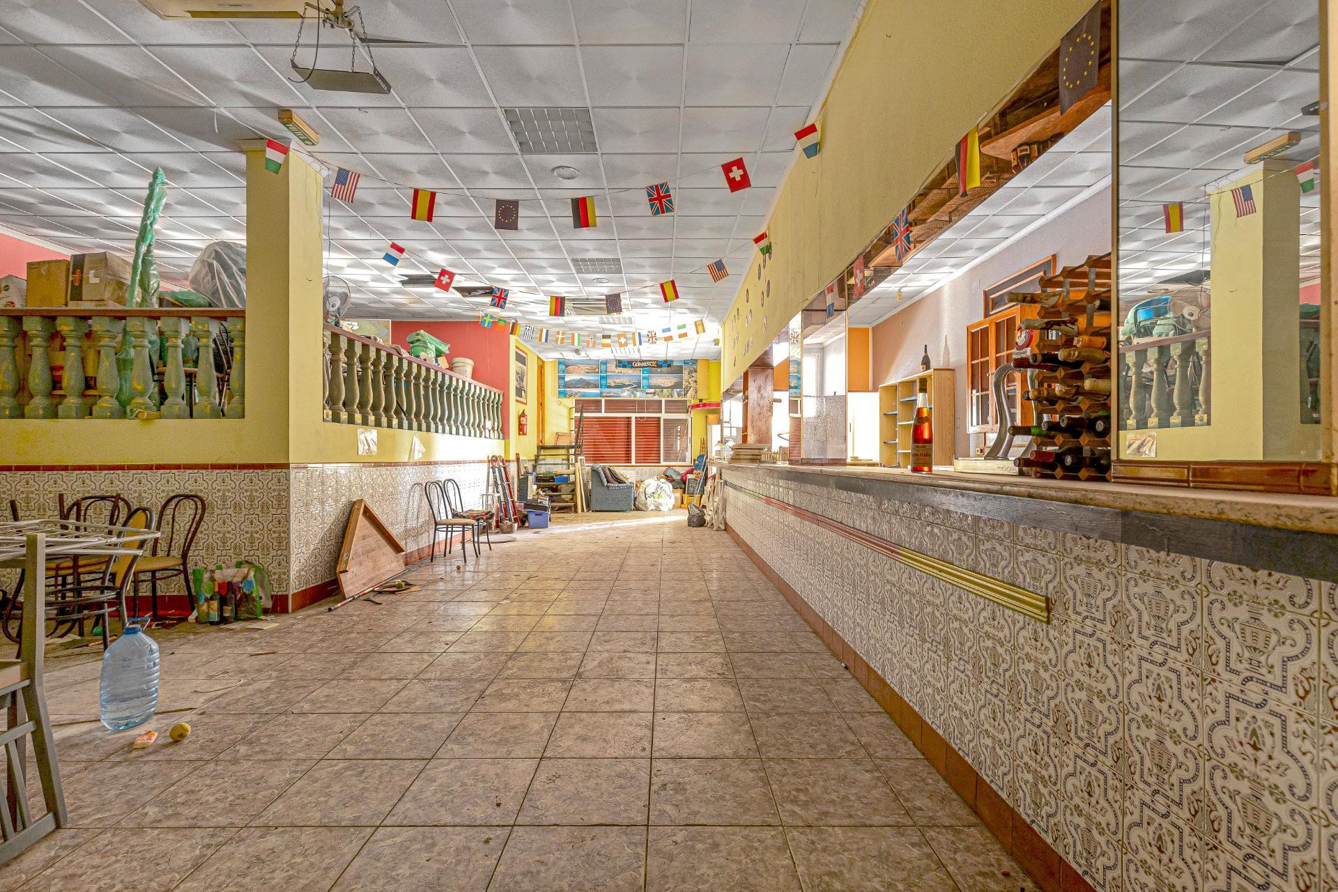 Local en Playa del Cura – Gran Oportunidad de Inversión en T - foto 5