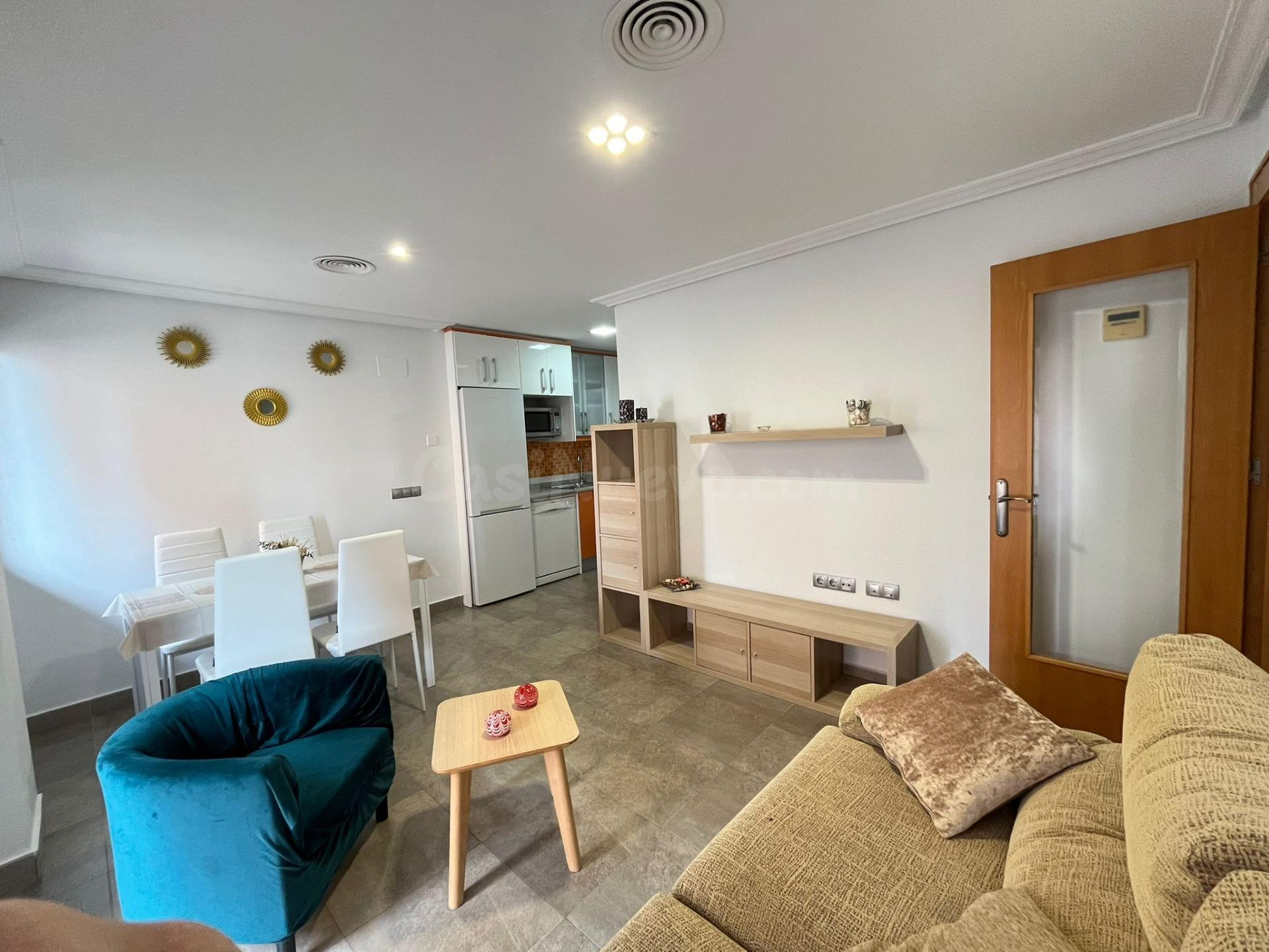 Apartamento seminuevo a 150m de la playa de La Mata – ¡Listo para entrar!