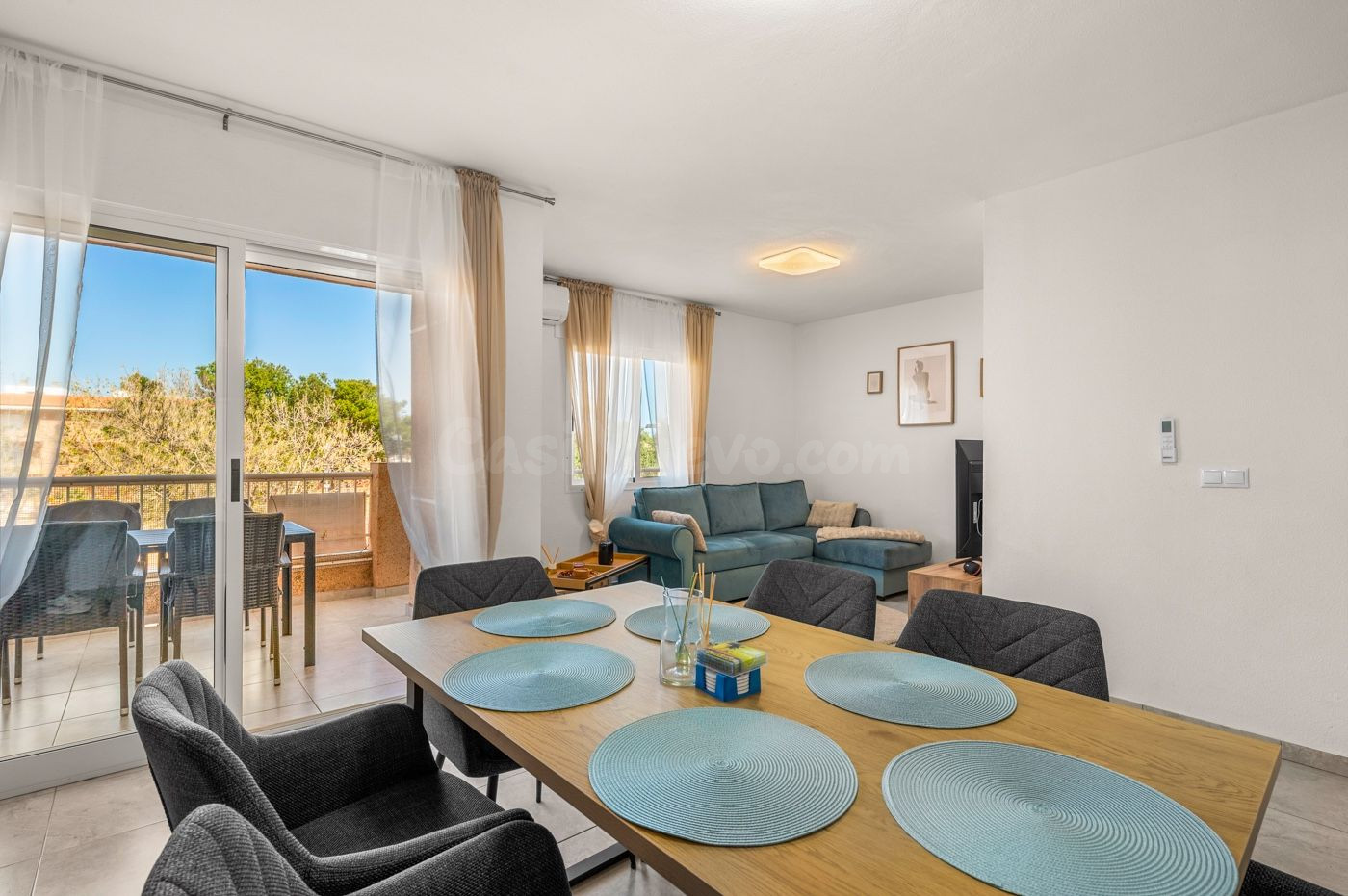 Apartamento totalmente reformado a pocos minutos del mar en 