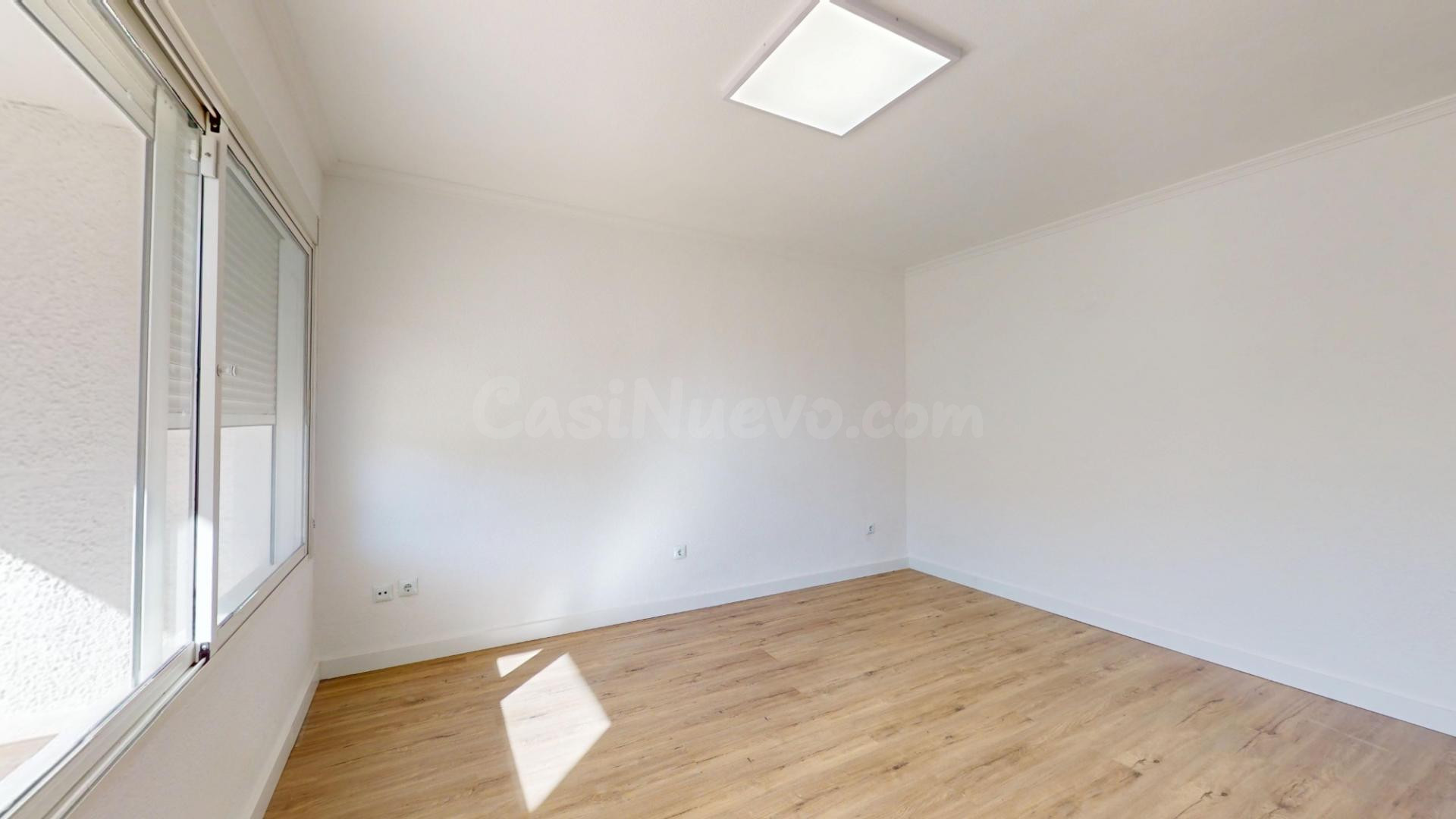 Encantador bungalow reformado con amplias terrazas en Villam - foto 3