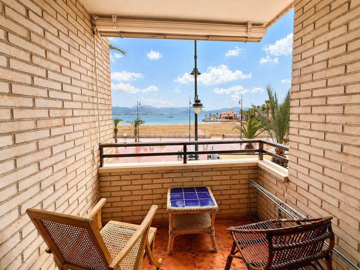 El piso donde el mar entra por la ventana