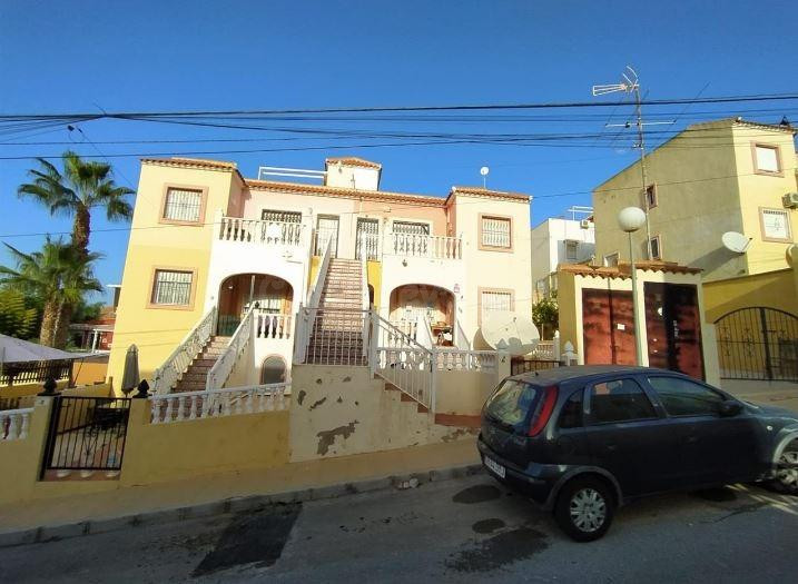 SE VENDE piso OKUPA en C Lorca 12 de San Miguel de Salinas - foto 4