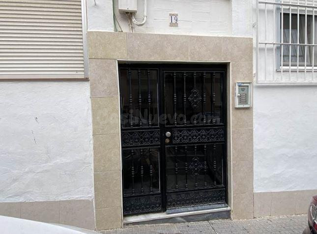 SE VENDE piso OKUPA en C Mariana De Arteaga 19 de San Fernan - foto 3