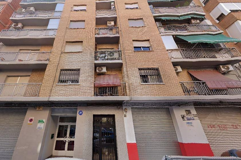 SE VENDE piso OKUPA en C Poeta Serrano Clavero 10 de Valenci - foto 4