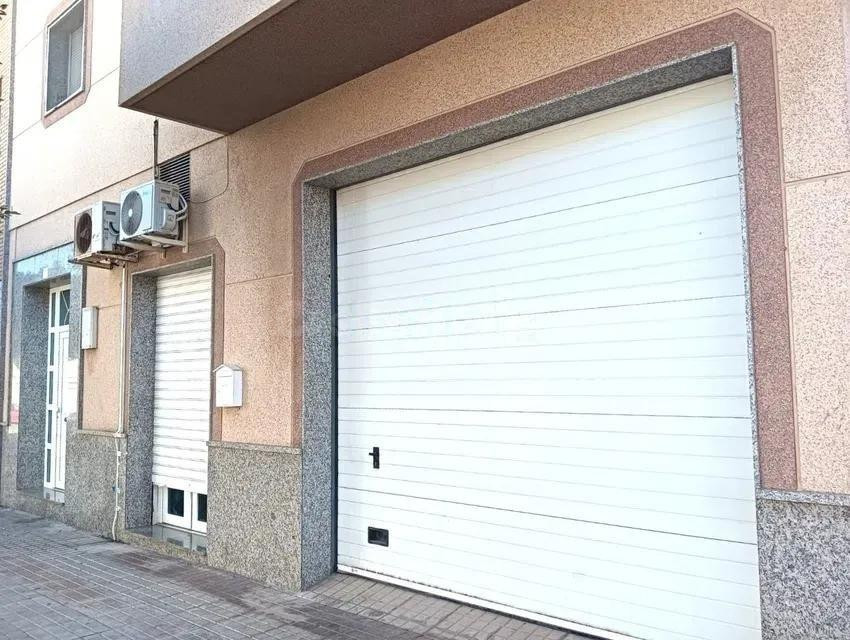 SE VENDE ático OKUPADO en Calle Juan De La Cosa Nº 11 Ejido  - foto 3