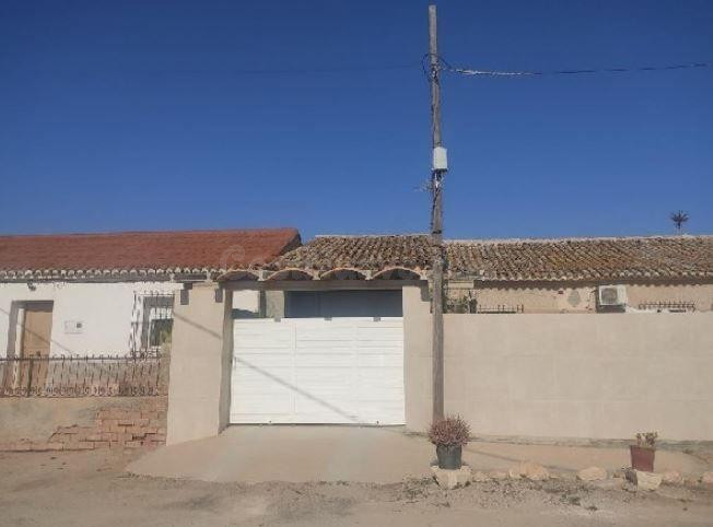 SE VENDE piso OKUPA en C Paraje Los Balanzas 14 de Cartagena - foto 2