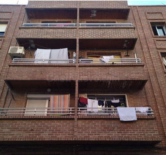 SE VENDE piso OKUPA en C Oriol 6 de Orihuela - foto 4