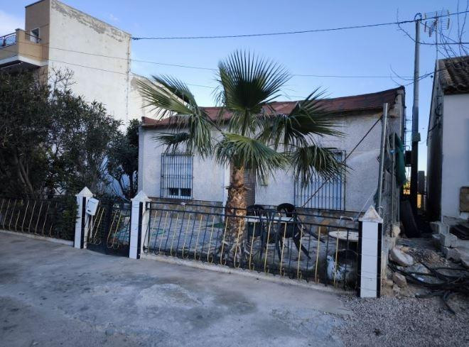 SE VENDE piso OKUPA en C Carretera La-Raiguero Bon 7 de Orih - foto 4