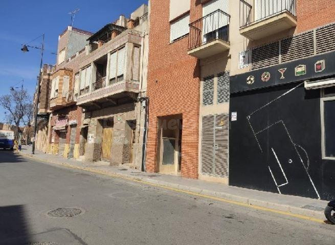 SE VENDE piso OKUPA en C Paseo de las Delicias 43 de Cartage - foto 2