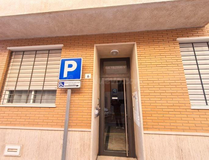 SE VENDE piso OKUPA en C Rio Guadiaro 6 de Ejido (El) - foto 2
