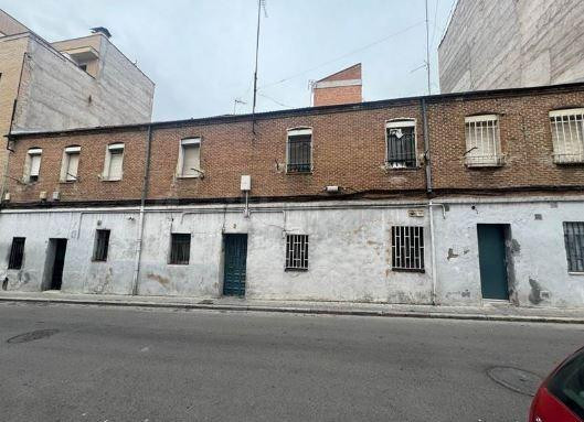 SE VENDE piso OKUPA en C Callejo 7 de Madrid - foto 2