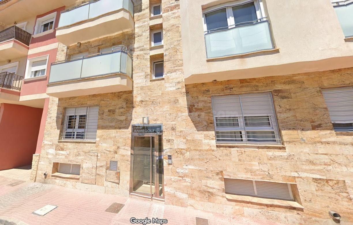 SE VENDE inmueble ALQUILADO en Alcázares (Los) - foto 2