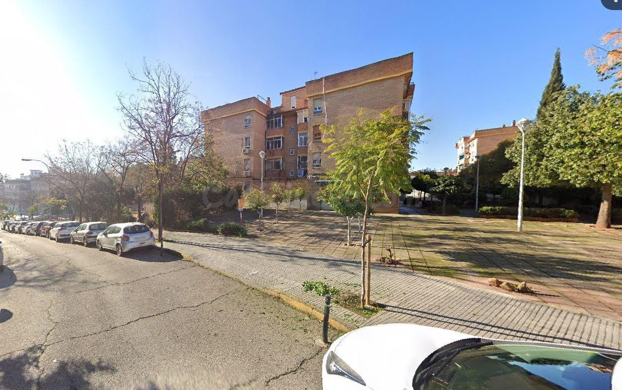 SE VENDE inmueble ALQUILADO en Córdoba - foto 2