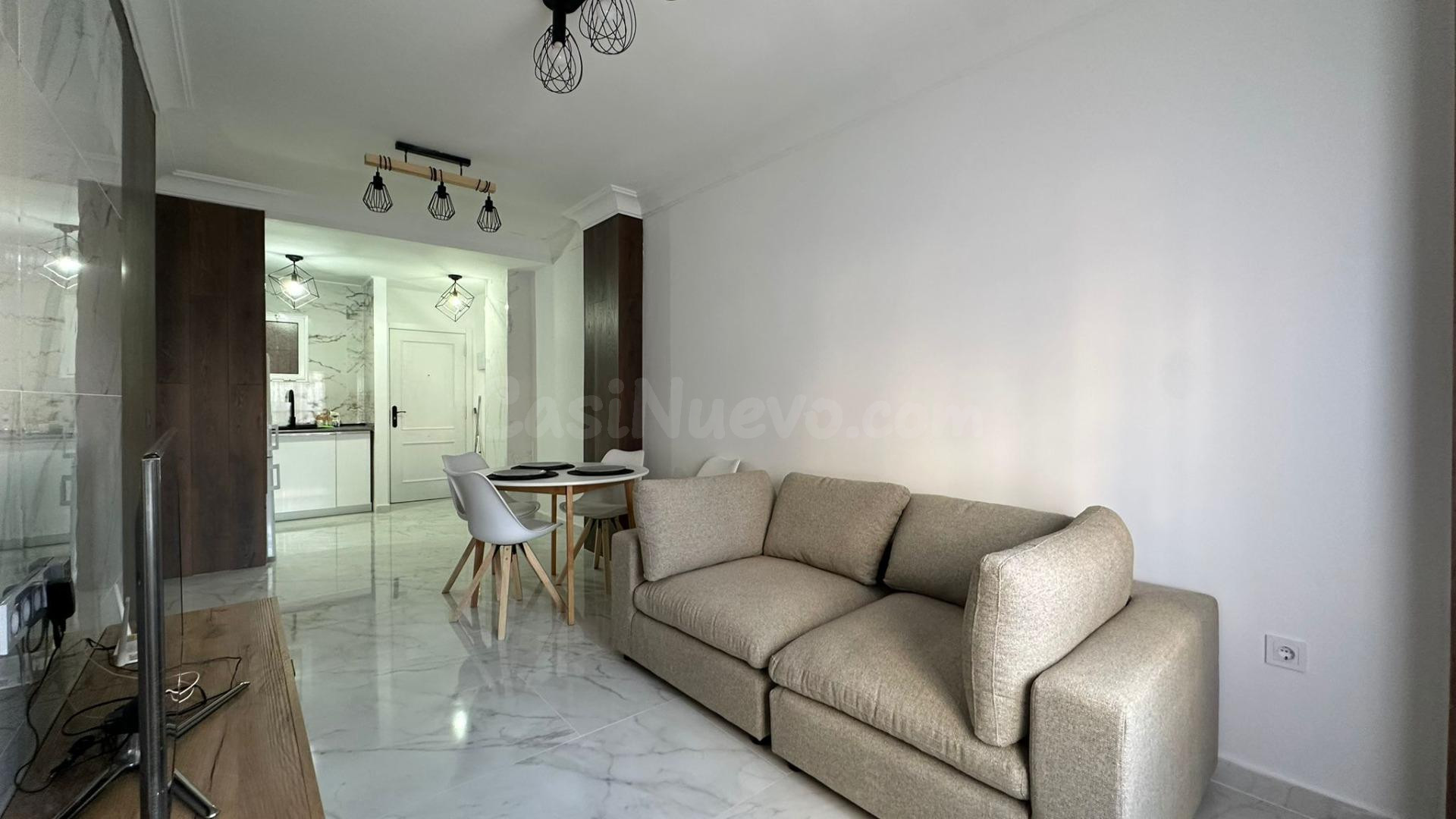 PLANTA BAJA DE 2 HAB Y 1 BAÑO EN EL CENTRO DE TORREVIEJA