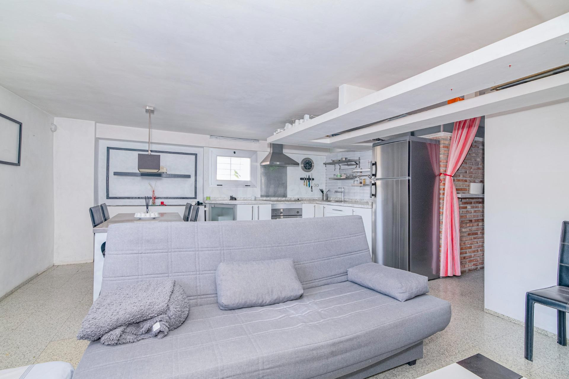 Venta de local comercial. Cartuja, posibilidad cambio de uso - foto 4