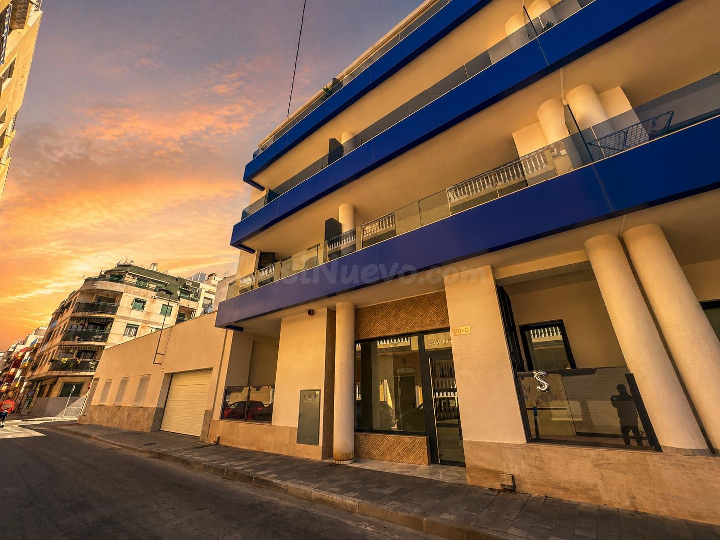 Ático de 3 dormitorios con solárium privado en Playa del Cur