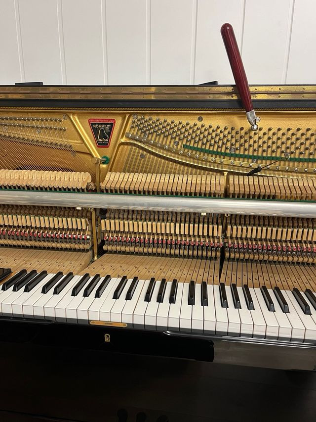 Alquiler Piano Romhildt