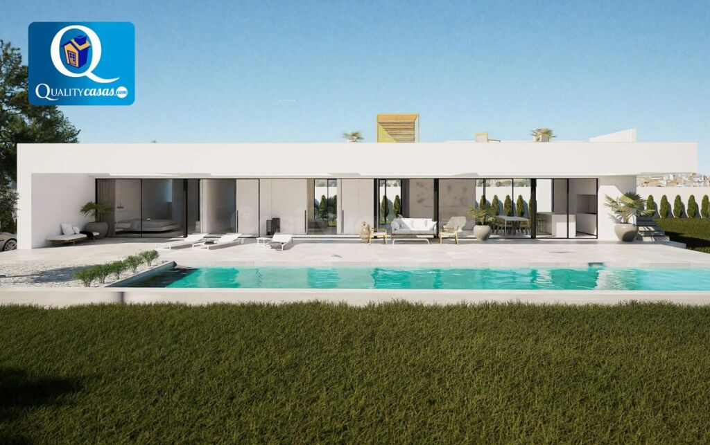 Casa-Chalet en Venta en Villamartin Alicante Ref: 38167