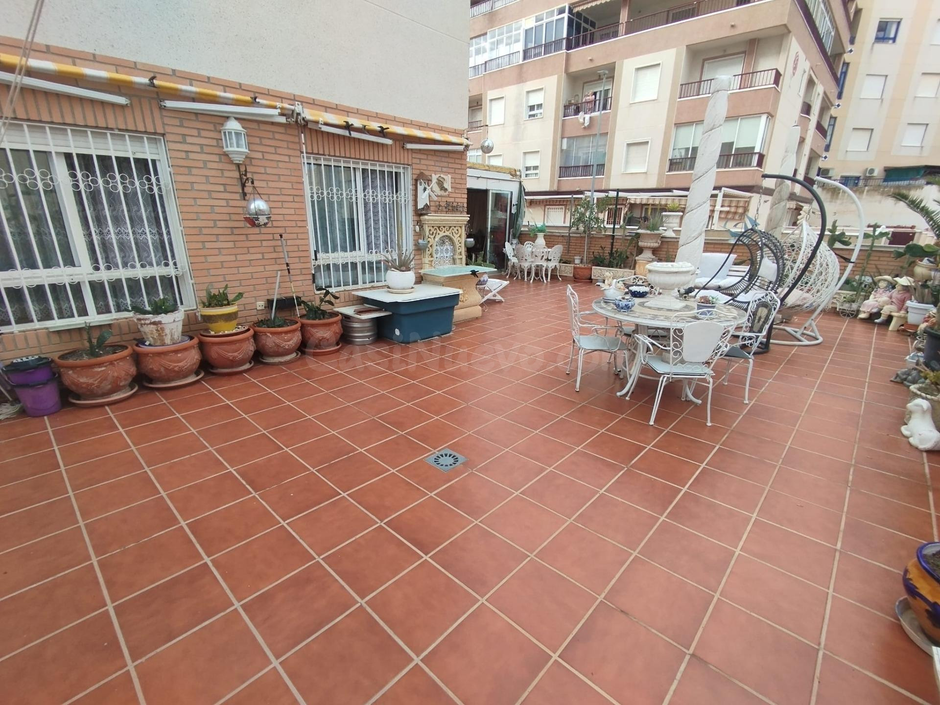 Fantastico apartamento en planta baja con amplia terraza cer - foto 3