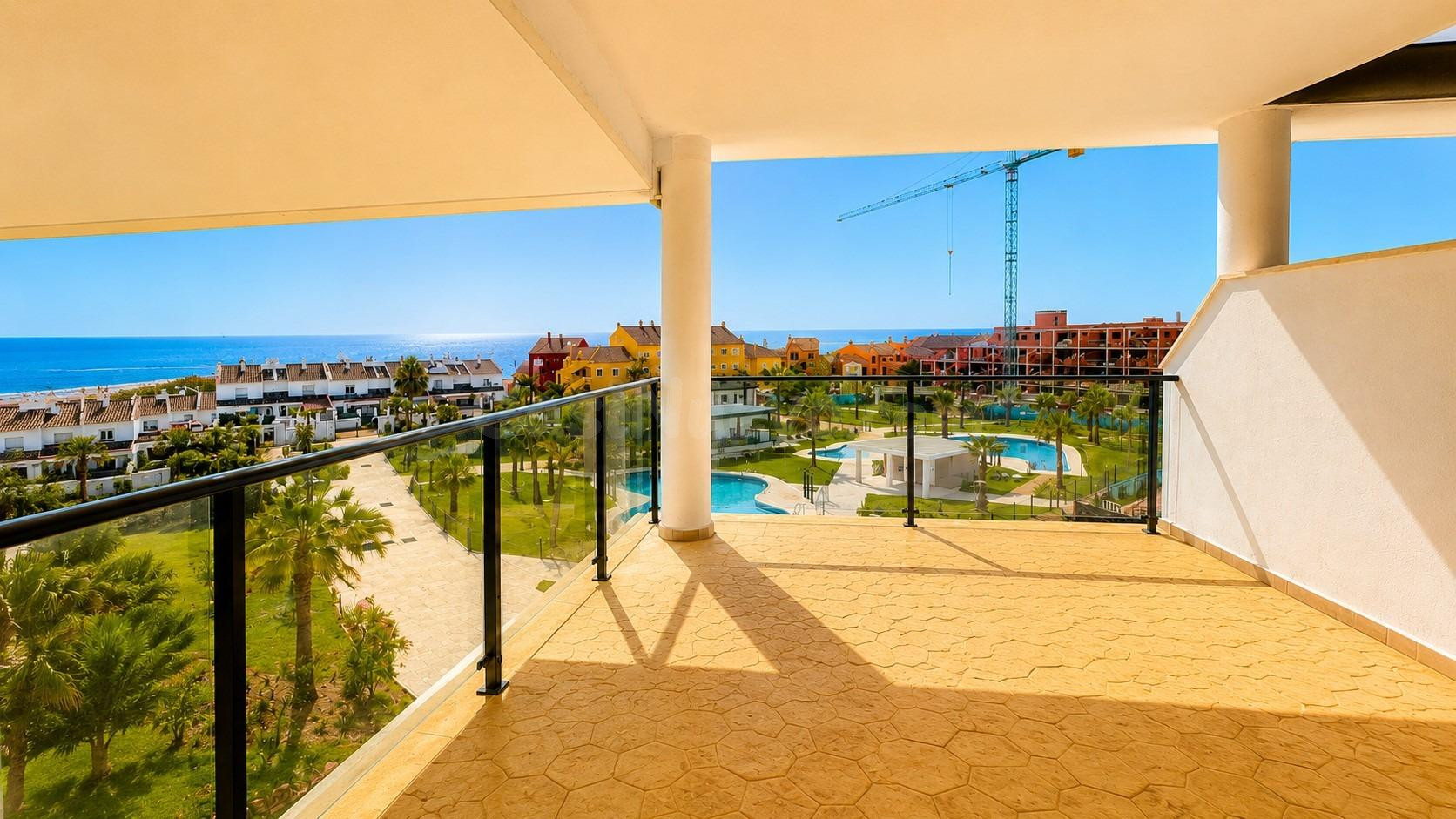 Elegante apartamento con terraza, garaje y trastero en Hacie