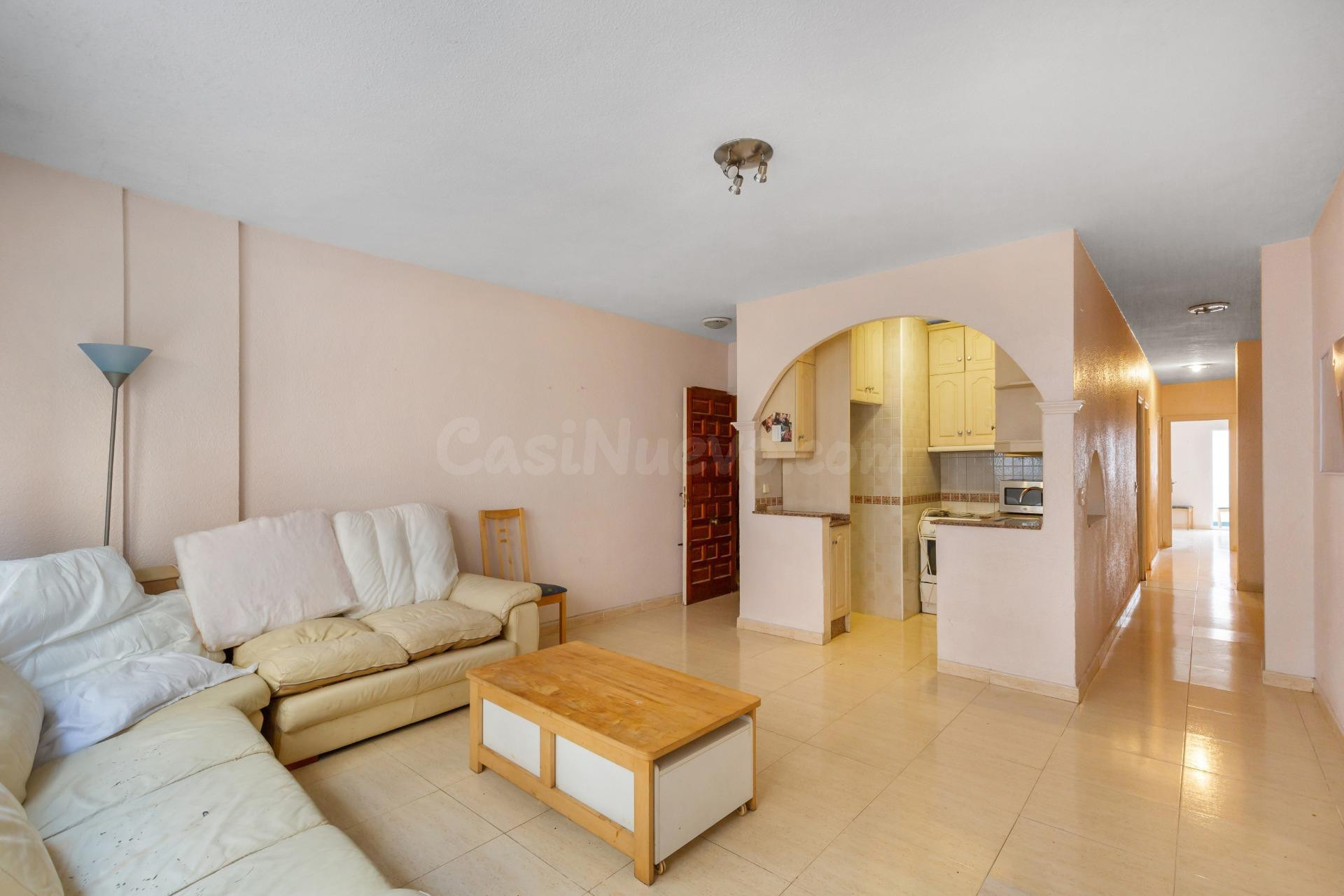 Piso en pleno centro de Torrevieja junto al paseo marítimo y - foto 5